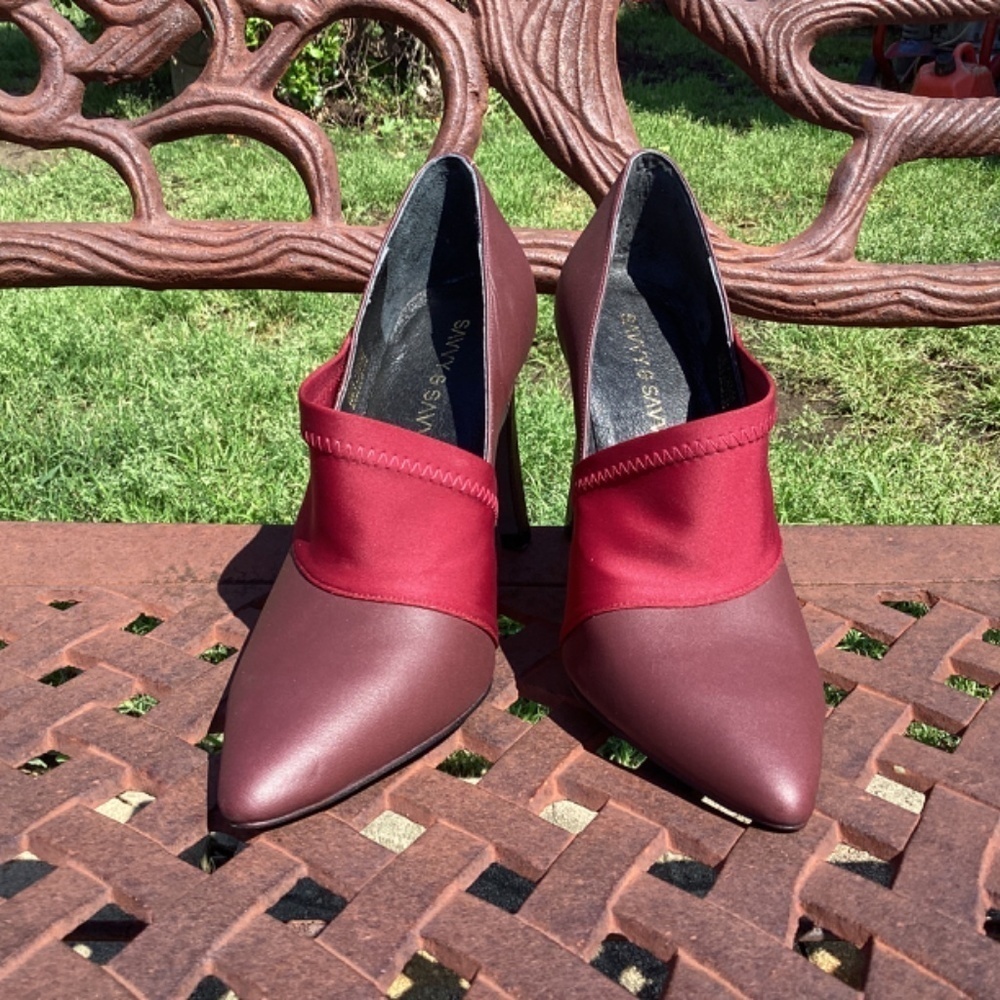 Savvy & Savvy Mexico Leather TriColored Pointed Toe Pumps/Heels - Picture 8 of 8